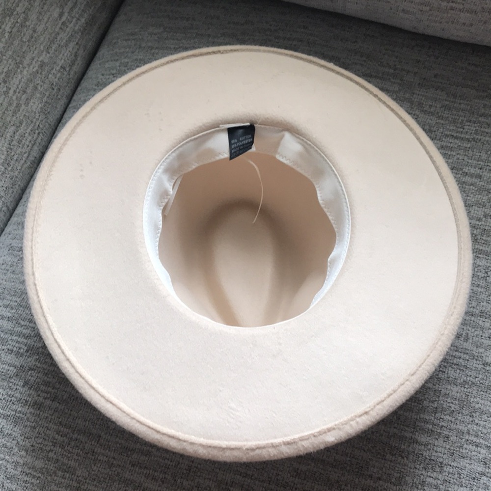 Hat - Picture 6 of 7